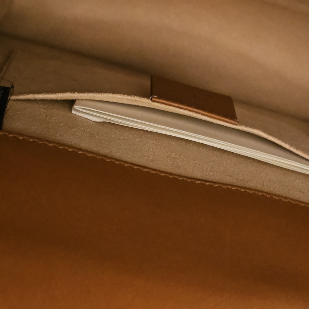 Gucci Brown Suede Shoulder Bag - Picture 14 of 16